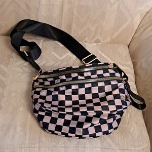 Elegant Checkered Crossbody Bag